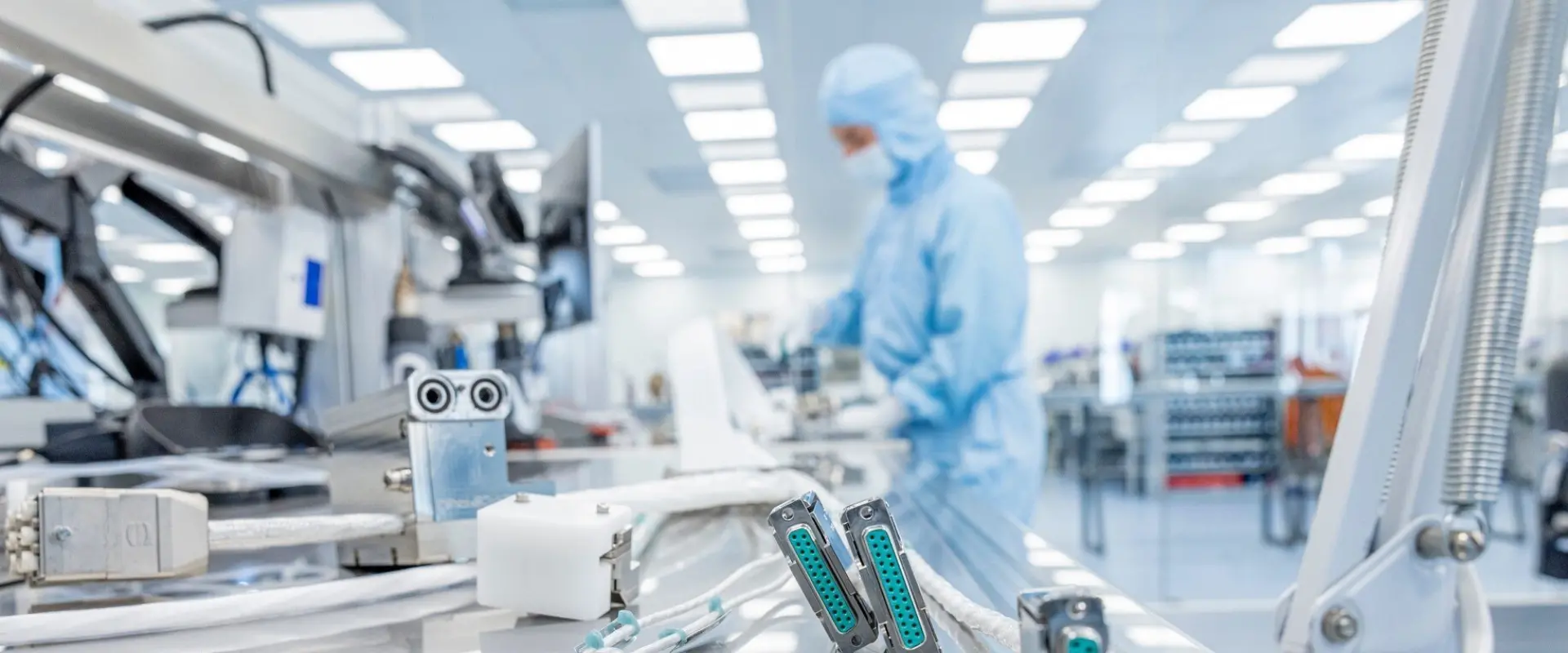 Setting up a reuse center <span>in high-tech electronics</span>